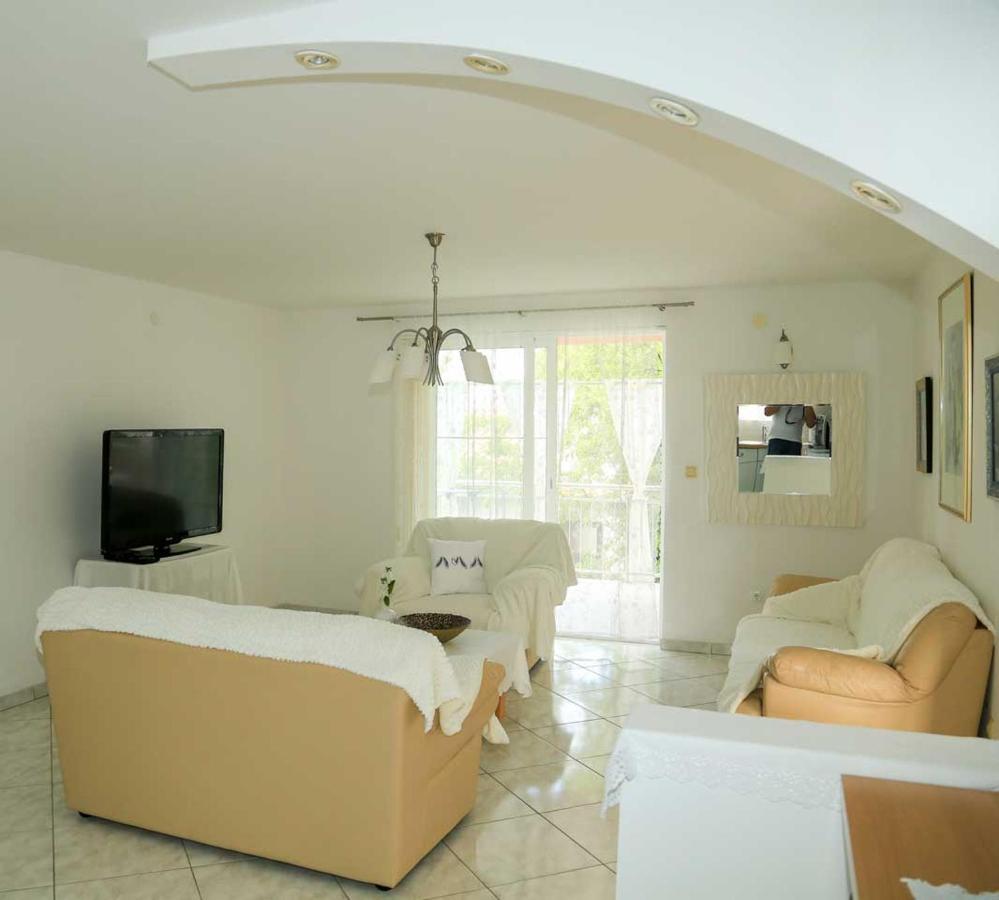 Adrian-Apartments-51511-Malinska-Otok-Krk Primorska 21 Bagian luar foto